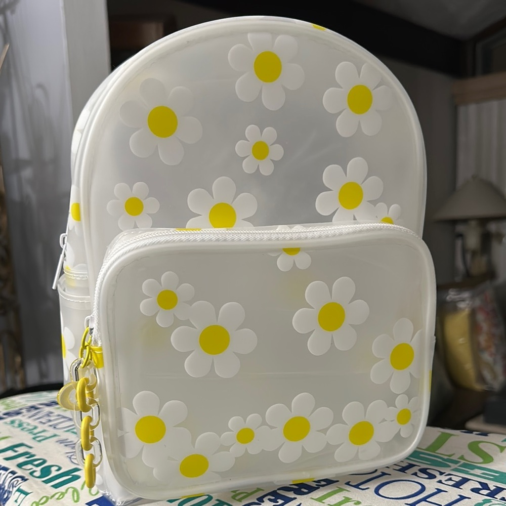 Claire's White and Yellow Daisy Backpack